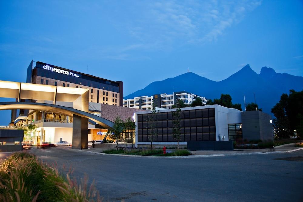 City Express Plus By Marriott Monterrey Nuevo Sur Exterior photo